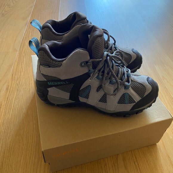 NWT Merrell Deverta 2 Women's Hiking Boot - Picture 2 of 9